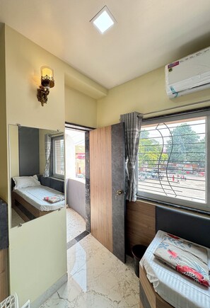 Family Double Room, Balcony, Hill View | Desk, laptop workspace - Trinetra Yatri Niwas  (Aundha Nagnath)