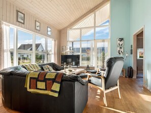TV - "Tjorven" - 400m from the sea by Interhome (Læsø)