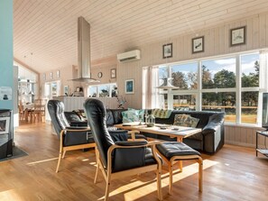 Interior - "Tjorven" - 400m from the sea by Interhome (Læsø)