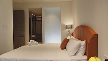 Grand Suite, 1 Bedroom, Club Lounge Access, River View | Egyptian cotton sheets, premium bedding, down comforters