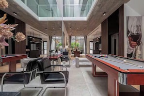 Presidential Villa, 6 Bedrooms, Club Lounge Access, River View - Kotrip Diamond Island Luxstay Residence (Binh Trung)