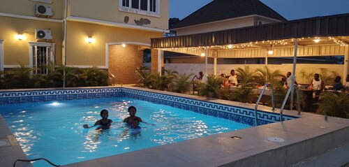 Rossy's Apartments Serviced Apts Abuja