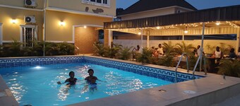 Rossy's Apartments Serviced Apts Abuja