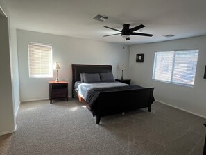 4 bedrooms, desk, iron/ironing board, free WiFi