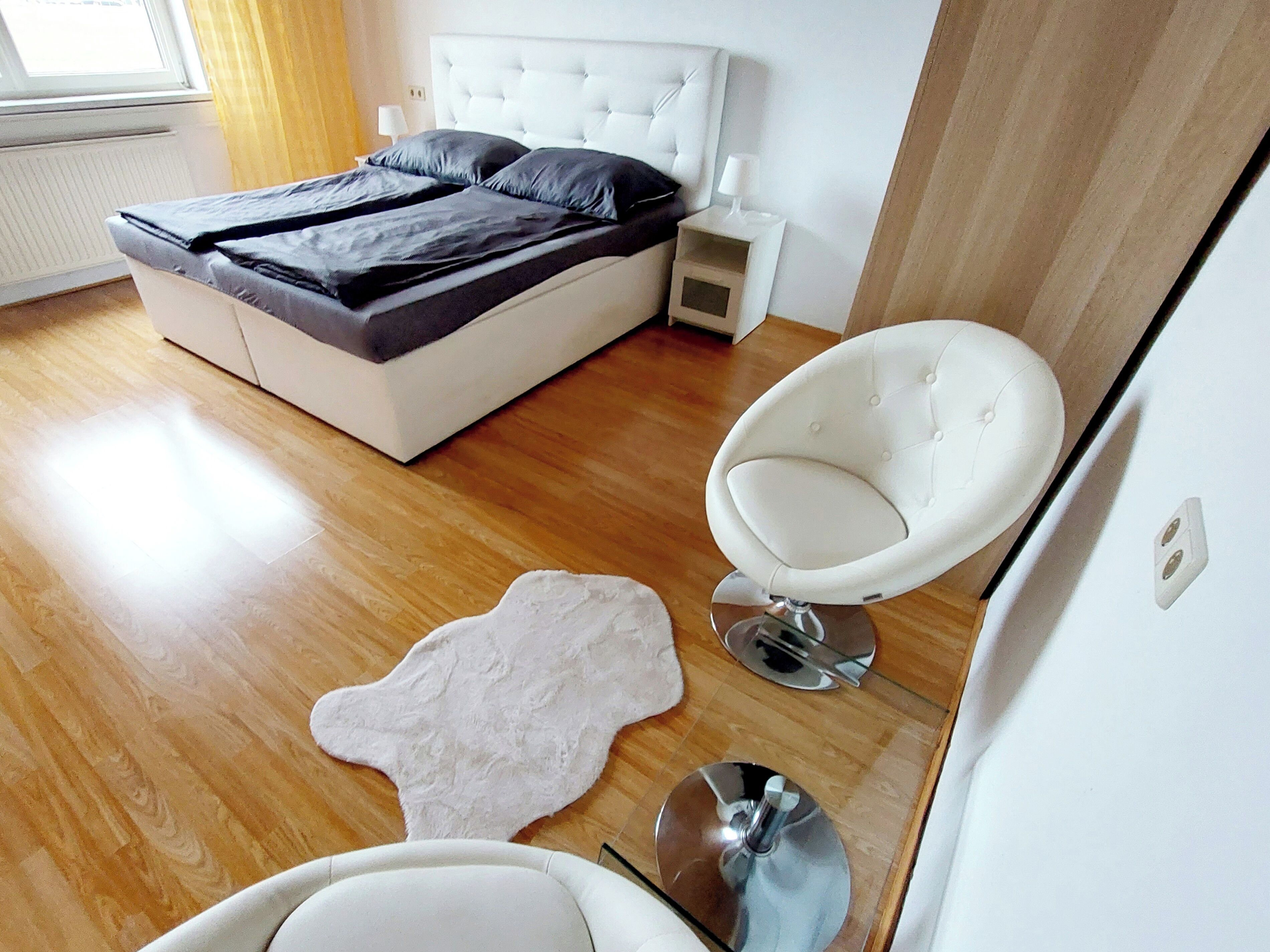 4 bedrooms, free WiFi, bed sheets