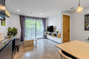 Interior - Utopia Naiharn unit B405 C248 (Rawai)