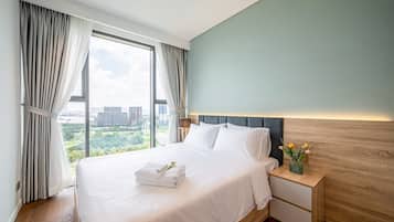 Grand Suite, 1 Bedroom, Club Lounge Access, River View | Egyptian cotton sheets, premium bedding, down comforters