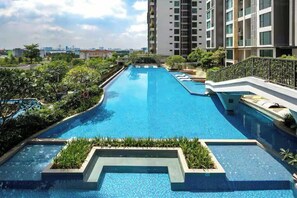 Family Suite, 3 Bedrooms, Club Lounge Access, River View | Egyptian cotton sheets, premium bedding, down comforters - Kotrip Feliz en Vista Luxstay Residence (Cat Lai)