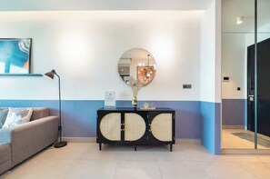 ملاءات من القطن المصري وأغطية فراش متميزة وألحفة محشوة بالريش