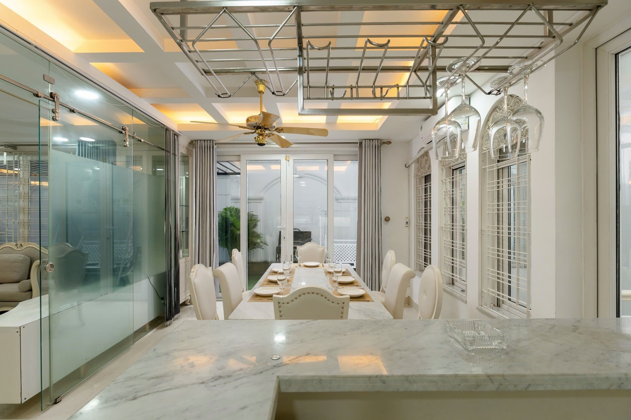 เพรสซิเดนเชียลวิลล่า, 6 ห้องนอน, ใช้คลับเลานจ์ได้, วิวสวน | ผ้าปูที่นอนฝ้ายอียิปต์, เครื่องนอนระดับพรีเมียม, ผ้านวมขนเป็ด