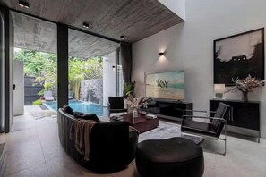 Egyptian cotton sheets, premium bedding, down comforters - Kotrip Feliz en Vista Luxstay Residence (Cat Lai)
