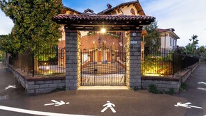 Enceinte de lâhĂ©bergement