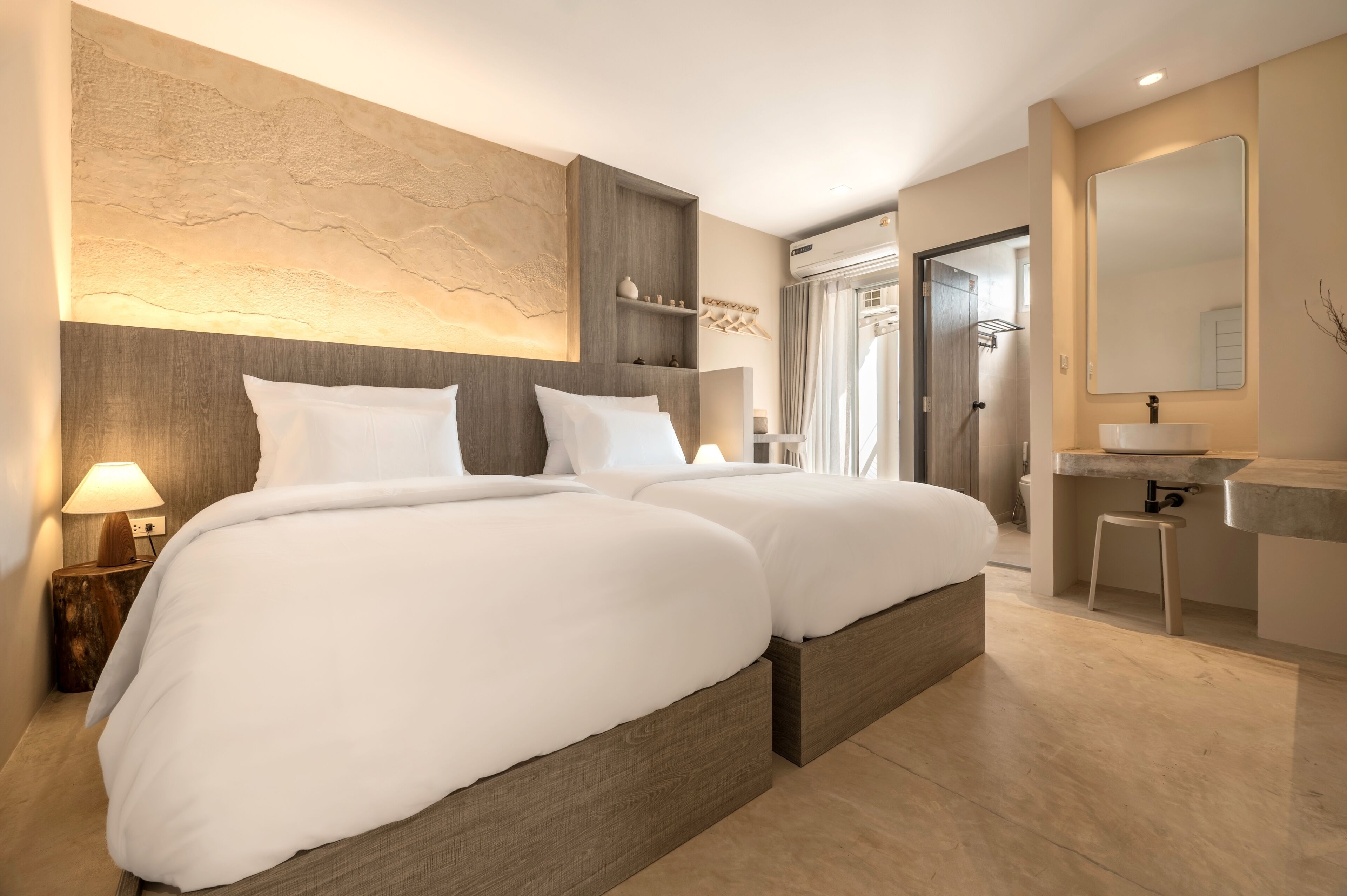 Superior Twin Room | Free WiFi, bed sheets