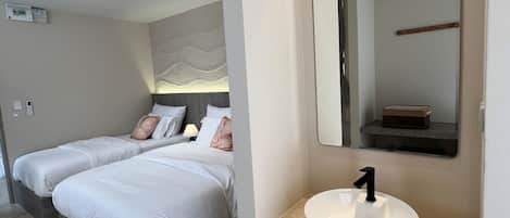 Superior Triple Room | Free WiFi