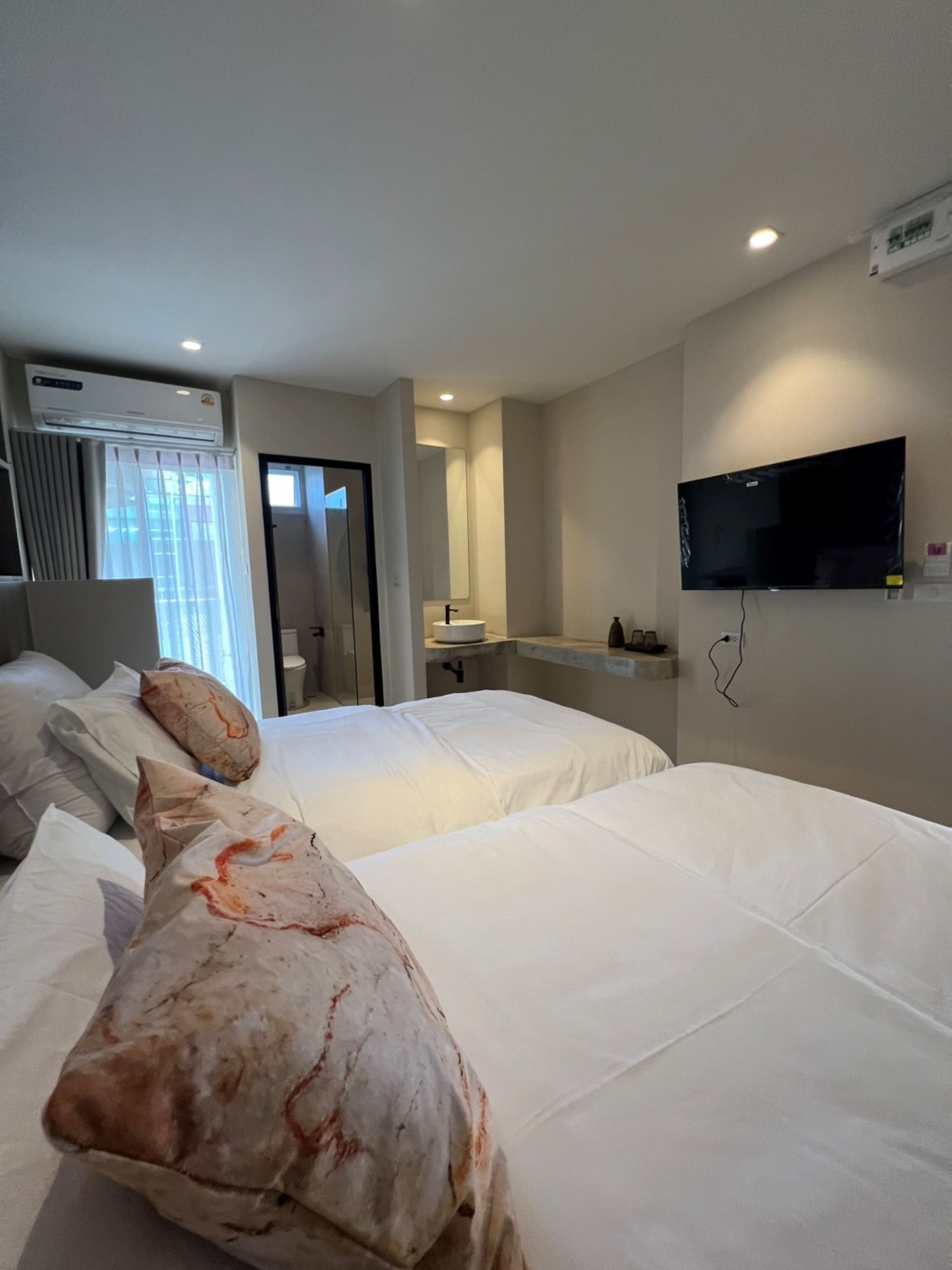Superior Twin Room | Free WiFi