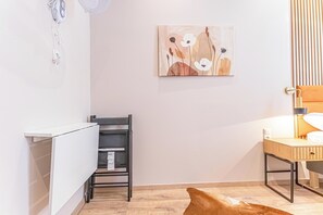 Basic Apartment | Iron/ironing board, free WiFi