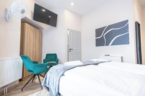 Basic Apartment | Iron/ironing board, free WiFi