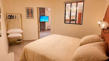 1 chambre, fer et planche à repasser, Wi-Fi gratuit, draps fournis