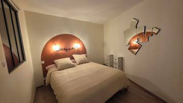 Fer et planche Ă repasser, Wi-Fi gratuit, draps fournis