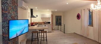 T2 near village ~ Wifi ~ Air conditioning ~ Terrace