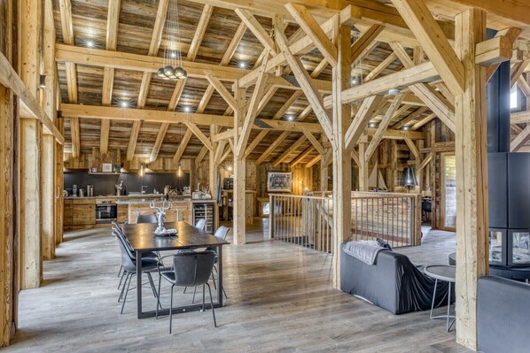 Dining - Charming Alpine chalet (Saint-Gervais-les-Bains)