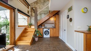 Interior - Little Livingstone - Preston (Preston)