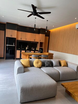 Villa, 2 habitaciones, alberca privada | Restaurantes
