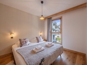 2 bedrooms, free WiFi, bed sheets - Central Chamonix apartment with parking, 2 bedrooms (Chamonix-Mont-Blanc)