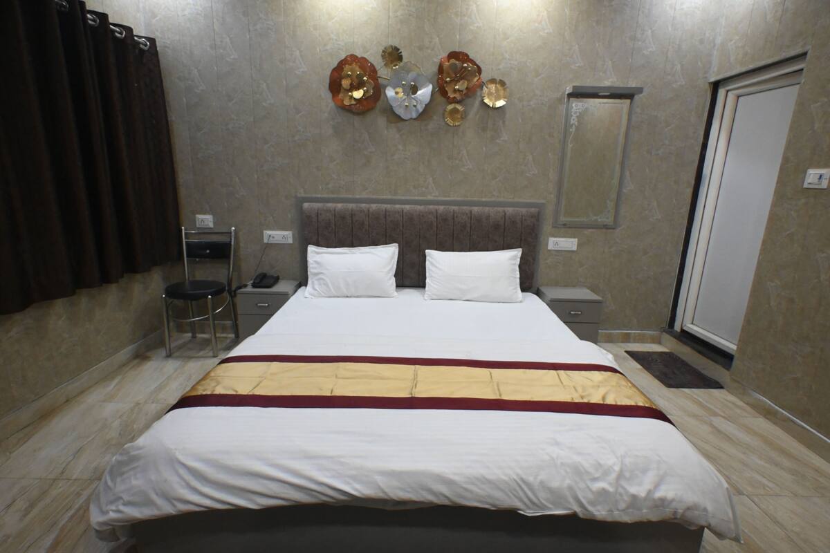 Habitación individual Deluxe | Escritorio y wifi gratis