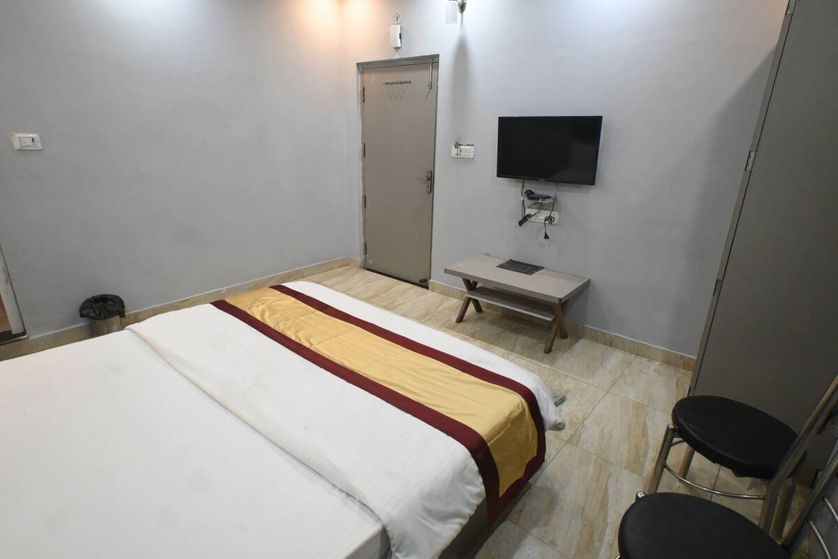 Habitación doble Confort de uso individual | Escritorio y wifi gratis