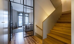 Interior - Nomad's Family - Porto City Local (Porto)