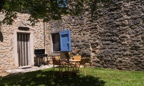 Khu ẩm thực ngoài trời