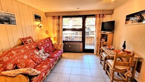 Unclassified image, 2 of 4, button - Holiday Home in Les Gets Near Ski Slopes (Les Gets)