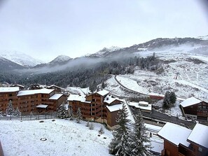 Exterior - Cozy Ski-In Studio in Méribel, Sleeps 4, WiFi (Méribel)