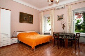 Apartment - Villa Iveta - Triple Room With Private External Bathroom (Dubrovnik)
