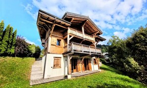 Exterior - Chalet Near Lake and Ski Slopes Charm (Les Gets)