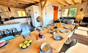 Dining - Chalet Near Lake and Ski Slopes Charm (Les Gets)