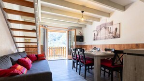Interior - Apartment in Loudenvielle Near Skyvall (Loudenvielle)