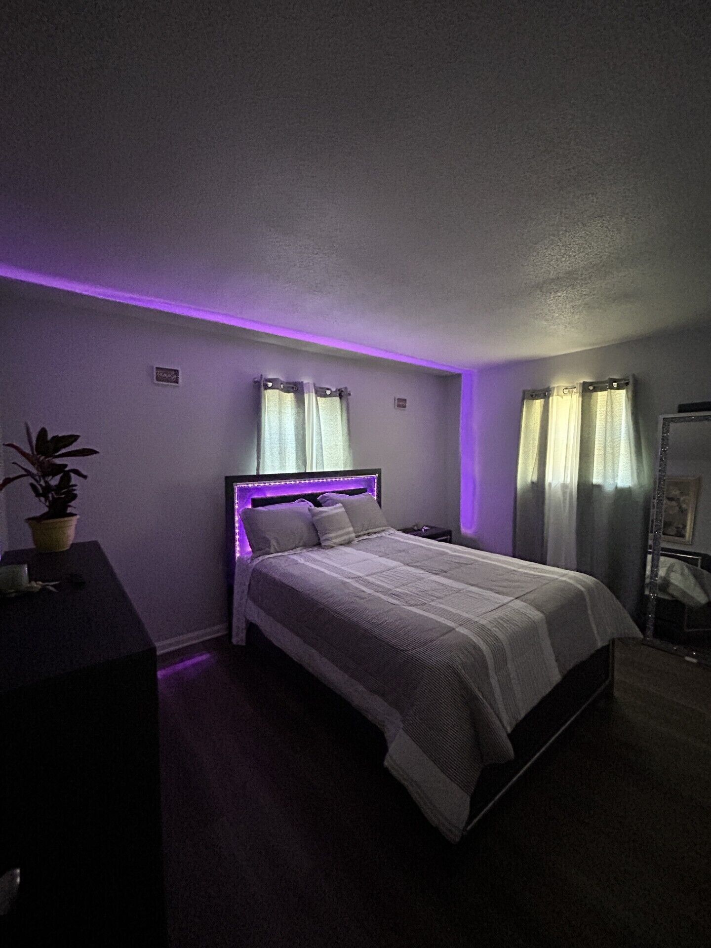 1 chambre, fer et planche à repasser, Wi-Fi gratuit, draps fournis