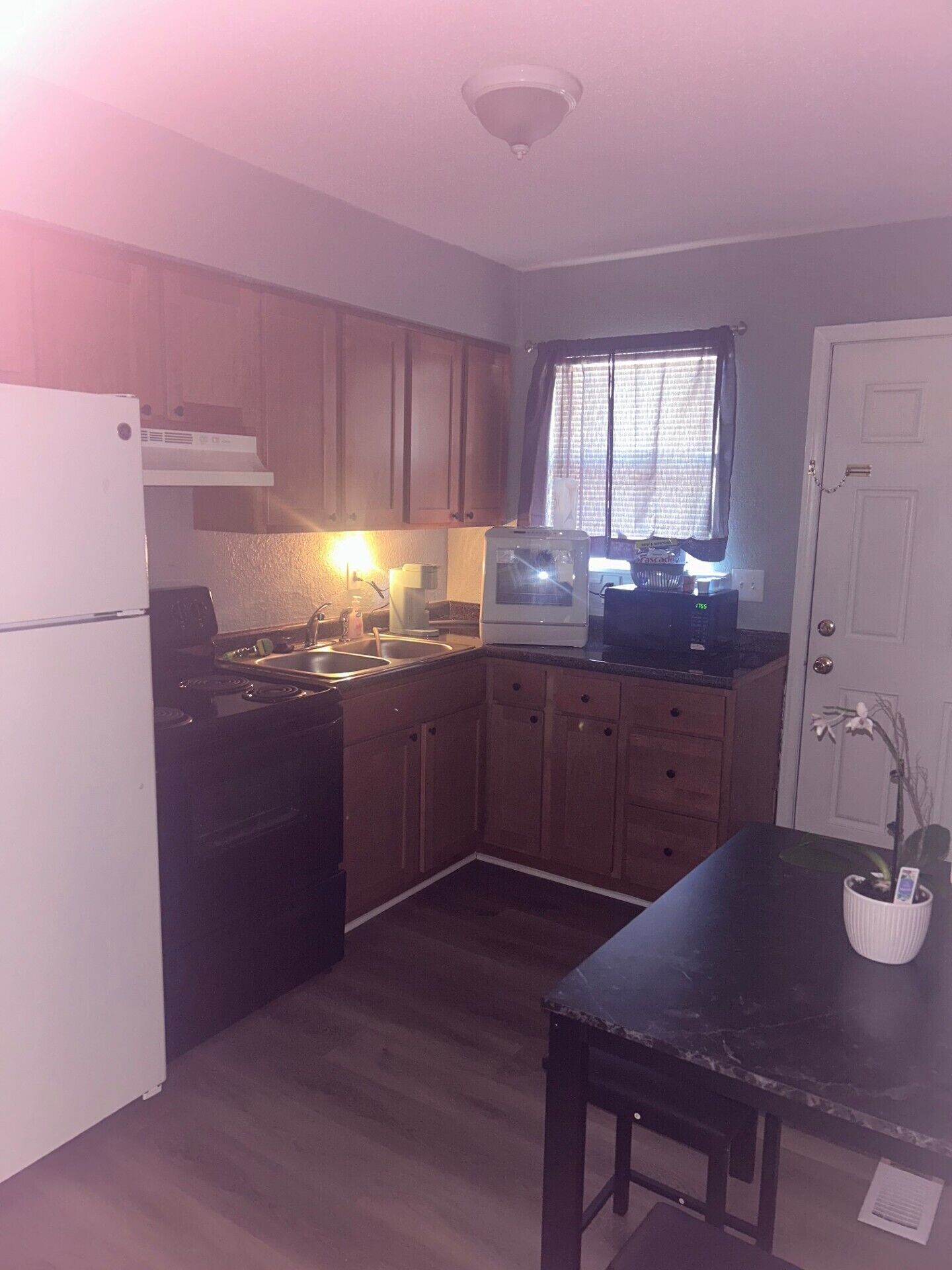 Microwave, oven, stovetop, dishwasher