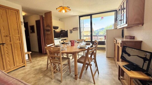 Dining - Apartment Near Lake and Ski Lifts (Flumet)