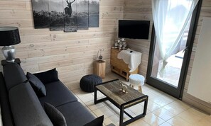 Living area - Studio + 2 Cabins for 6 People, Facing Northwest (Valloire)