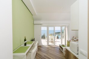 Apartment | 2 bedrooms, bed sheets - Apartments Marmo - Deluxe One Bedroom Apartment With Balcony and Sea View (Zupa dubrovacka)
