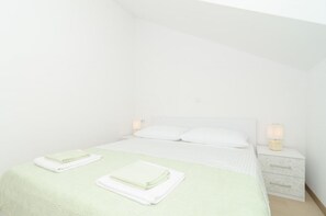 Apartment - Apartments Marmo - Deluxe One Bedroom Apartment With Balcony and Sea View (Zupa dubrovacka)