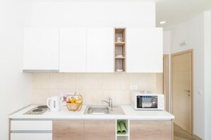 Apartment | Private kitchen - Apartments Marmo - Deluxe One Bedroom Apartment With Balcony and Sea View (Zupa dubrovacka)