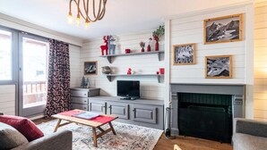 Living area - Apartment in Val Thorens With Pool & Sauna (Les Belleville)