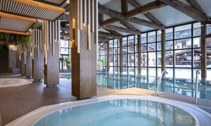 Pool - Apartment in Val Cenis With Spa & Pool (Val-Cenis)