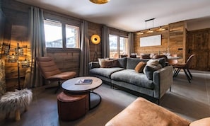 Living area - Luxury and Spacious Apartment in the Heart of the Village With Sauna (Saint-Sorlin-d'Arves)