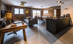 Living area - Luxury and Spacious Apartment in the Heart of the Village With Sauna (Saint-Sorlin-d'Arves)
