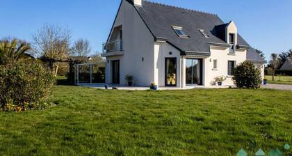 305 - Beautiful House a Stone's Throw From Anse du Croc